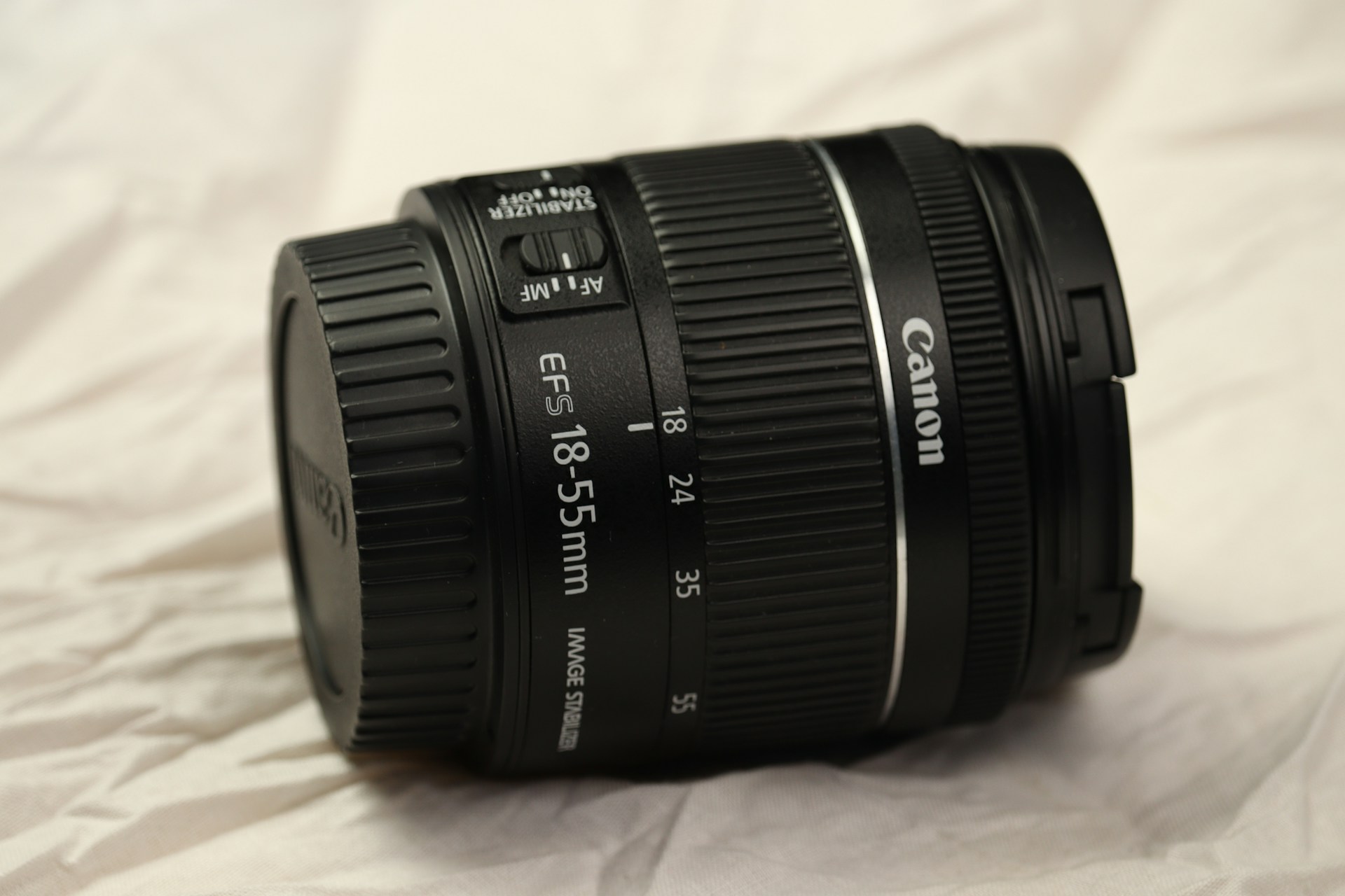 Canon 18-55 mm lens on wrinkled paper