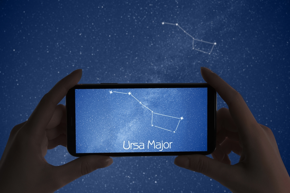 using a stargazing app